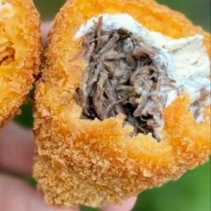 imagem do produto Coxinha de carne seca 