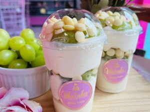 imagem do produto Copo da Felicidade Creme Galak com Uvas Verdes