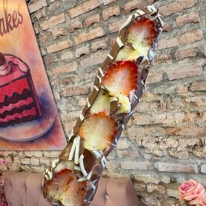 imagem do produto Espeto bombom de morango