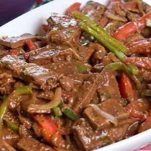 imagem do produto Fígado ao molho com macarrão e purê de batata ( congelada )