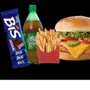 imagem do produto 1 x bacon +1 x frango +mate couro de 1 litro +bis 