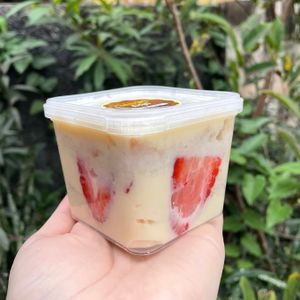 imagem do produto Bolo de Ninho c/ Morango