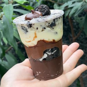 imagem do produto Copo da felicidade de Oreo c/ brigadeiro, ninho e Nutella 