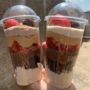 imagem do produto Copo da Felicidade com Morangos