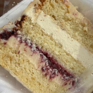 imagem do produto Fatia Ninho frutas vermelhas e limão 