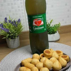 imagem do produto Combo Clássico Especial Cento de Salgados Fritos + Guaraná Antartica 1,5 litros