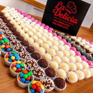 imagem do produto Transforme cada escolha em sabor: monte aqui o seu cento de doces