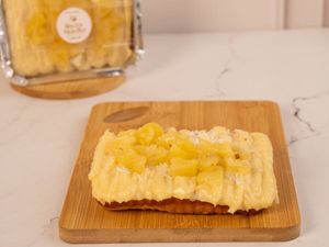 imagem do produto Bolo de Coco com Abacaxi