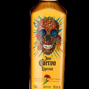 imagem do produto Tequila José Cuervo Especial Ouro Calavera 750 ML