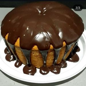 imagem do produto Bolo Caseirinho médio - Cenoura com Cobertura 