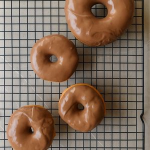 imagem do produto Massa macia e fofinha, coberta com delicioso chocolate ao leite