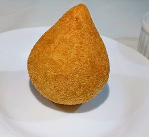 imagem do produto Coxinha de Frango e Cheddar e Bacon 150g