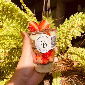 imagem do produto copo morango 