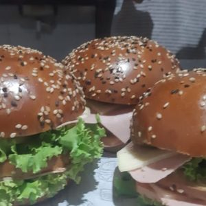 imagem do produto 3 x burguer + batata + refri 1 litro