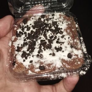 imagem do produto Torta de Chocolate com Ninho e Nibs de Cacau 