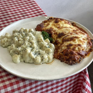 imagem do produto Parmegiana de mignon com Nhoque e molho à escolha 