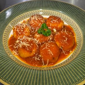 imagem do produto Nhoque Recheado com Gorgonzola ao Molho Sugo