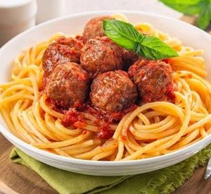 imagem do produto Macarrão com almôndegas de carne moída