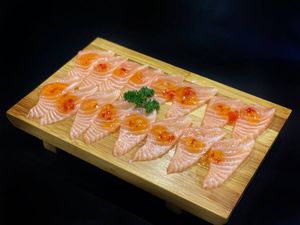 imagem do produto Carpaccio De Salmão Especial- 16 Unidades