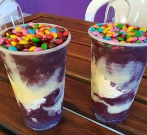 imagem do produto 2 Copos 400ml de Açaí+ Confete+ leite condensado+ leite em pó