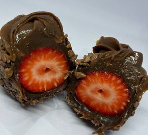 imagem do produto Coxinha de morango - Brigadeiro