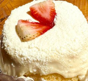 imagem do produto Mini bolo Ninho c morango