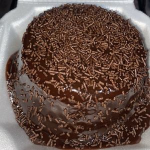 imagem do produto Bolo Mini Vulcão / Sabor: Brigadeiro