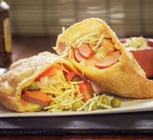 imagem do produto Pastel de feira de hot dog completo