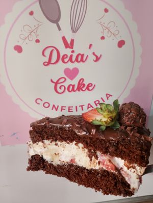 imagem do produto Bolo Supreme de chocolate com morango 