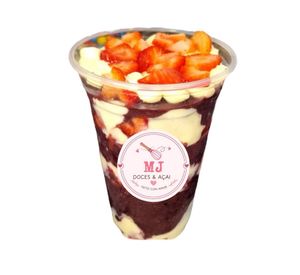 imagem do produto Açaí + Creme de leite Ninho e Morango