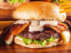 imagem do produto 2 Chuck burger + Chips +  Guaraná 1lt