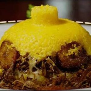 imagem do produto cuscuz recheada com carne seca e calabresa 