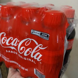 imagem do produto Fardo de mini coca c12 quente