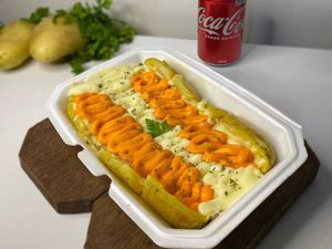 imagem do produto Batata Recheada C/( Brócolis Cremoso com queijo +Borda de requeijão)G