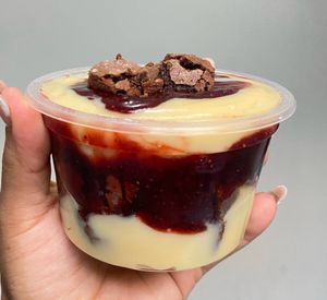 imagem do produto Escondidinho Ninho com galeia de morango