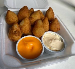 imagem do produto 30 mini coxinha de frango crocante