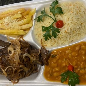 imagem do produto BIFE COM BATATA FRITA ( Escolher feijão disponivél)