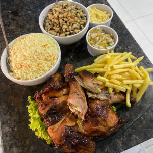 imagem do produto GALETO COMPLETO (Serve 2 Pessoas )
