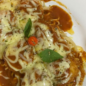 imagem do produto FILÉ DE CAMARÃO À PARMEGIANA ( SERVE 1 PESSOA) 