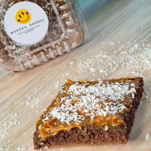 imagem do produto Brownie recheado de Doce de leite com coco 