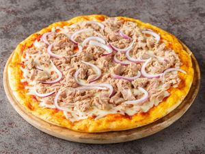 imagem do produto Pizza Massa de Fermentação Natural | Atum | 35 cm | 8 Fatias