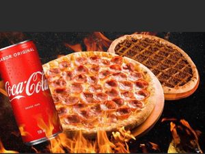 imagem do produto Pizza média frango com bacon+brotinho de chocolate + 2coca lata
