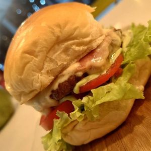 imagem do produto CHEESE SALADA