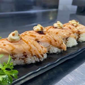 imagem do produto Niguiri Salmão Braseado 6