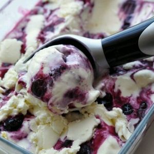 imagem do produto Sorv. Bola Abacaxi ao vinho