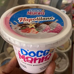 imagem do produto Sorv. copão napolitano doce mania 400ml