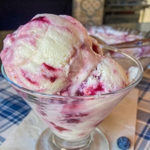 imagem do produto Sorv. Bola Iogurte grego c/amarena