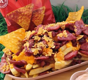 imagem do produto Porção de Batata com Cheddar/Bacon,calabresa e farofa de Doritos(M)