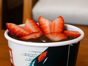 imagem do produto Lagoinha Brownie Tradicional com Morango