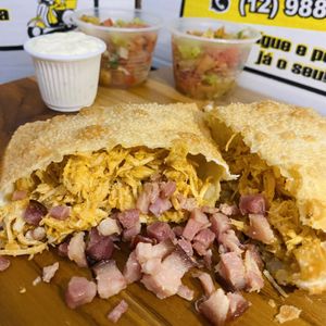 imagem do produto Pastel De Frango C/ Bacon 30cm